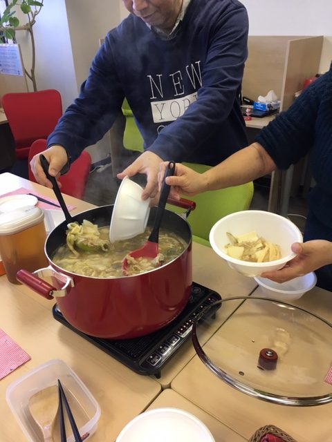 ☆彡ほかほか豚汁で　和気あいあい☆彡